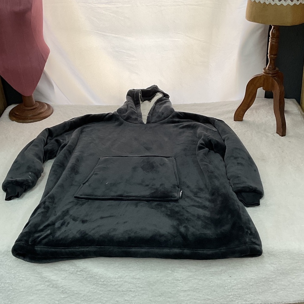 Cozy Black Fleece Huggle one size